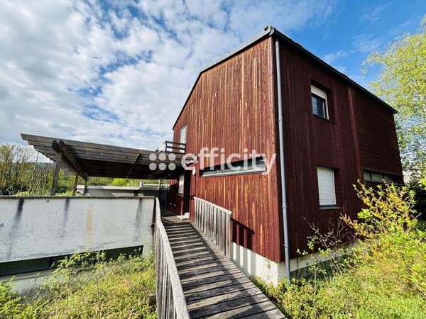 Immeuble 8 pièces - 242 m²
