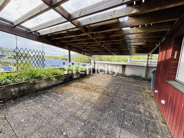 Immeuble 8 pièces - 242 m²