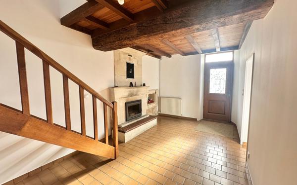 Maison à vendre    3 pièces •  Montils