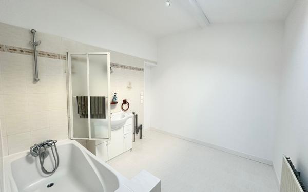 Maison à vendre    3 pièces •  Montils