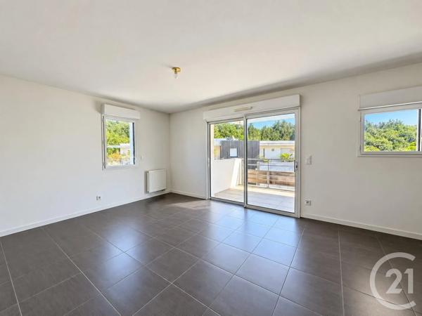 Appartement F2 à vendre  2 pièces - 48 m 2   ST JEAN DE LUZ  - 64