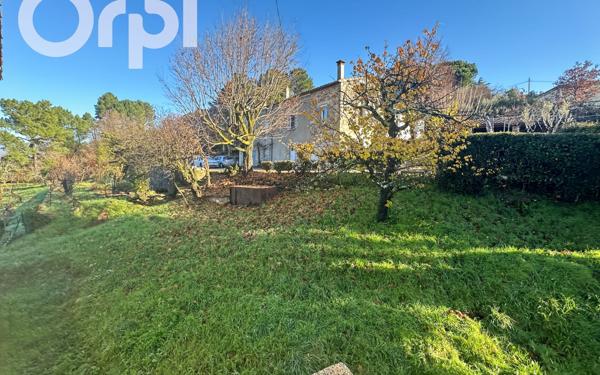 Appartement à louer    4 pièces •  Aubenas