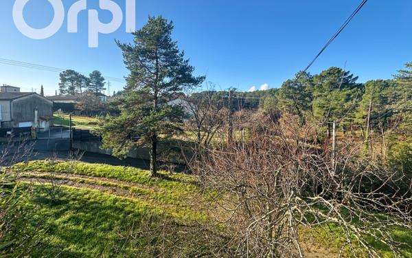 Appartement à louer    4 pièces •  Aubenas