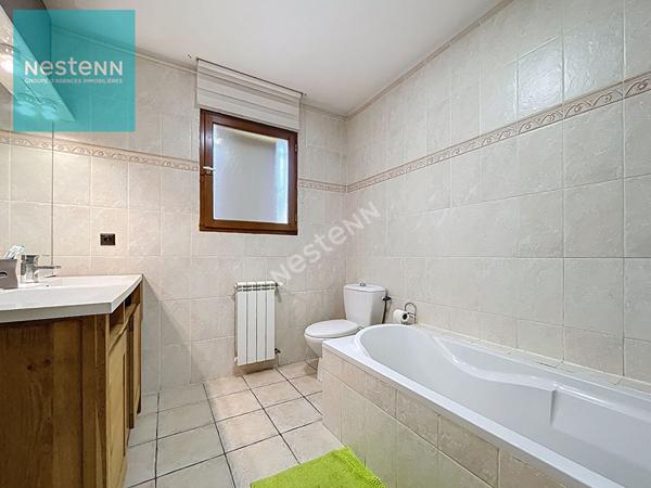 A vendre, maison de plain pied 111m², 4 chambres, garage, piscine hors sol, terrain d'environ 900m² à 3 minutes de Villefranche de Lauragais