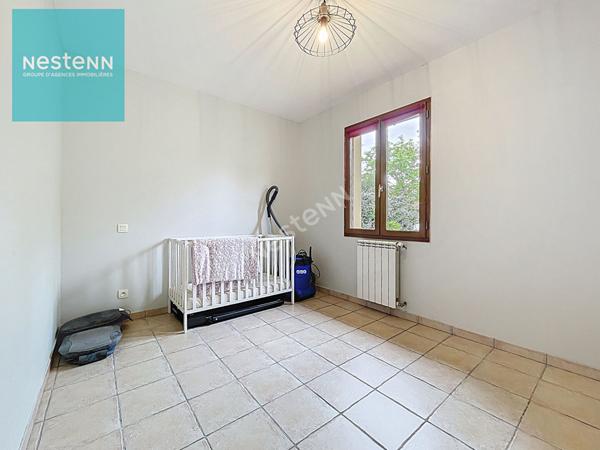 A vendre, maison de plain pied 111m², 4 chambres, garage, piscine hors sol, terrain d'environ 900m² à 3 minutes de Villefranche de Lauragais
