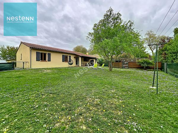 A vendre, maison de plain pied 111m², 4 chambres, garage, piscine hors sol, terrain d'environ 900m² à 3 minutes de Villefranche de Lauragais