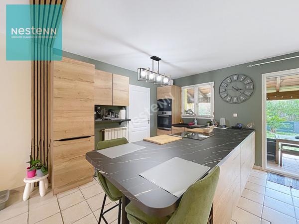 A vendre, maison de plain pied 111m², 4 chambres, garage, piscine hors sol, terrain d'environ 900m² à 3 minutes de Villefranche de Lauragais