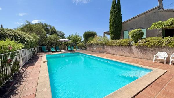 Vente                                                      Villa
                        
                     4 pièces                      115 m2                     à Saint-Aygulf
