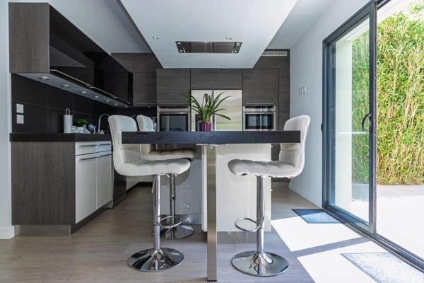 VILLA D'EXCEPTION à JOUE LES TOURS (37)