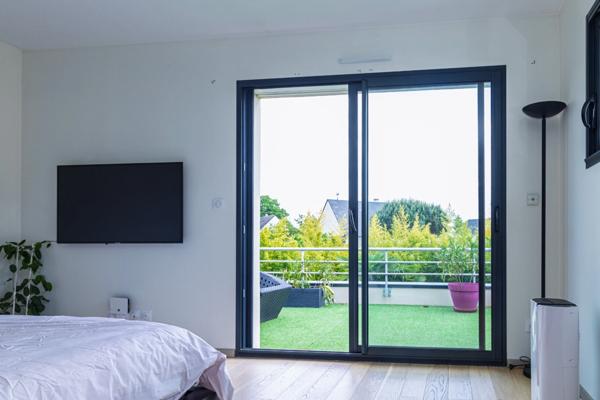 VILLA D'EXCEPTION à JOUE LES TOURS (37)