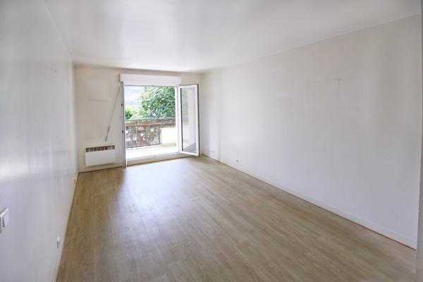 Courbevoie (92400) 2 pièces avec box