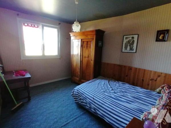 EXCLUSIVITÉ - Maison familiale 5 chambres avec grand terrain et garage camping-car à Orgères
...