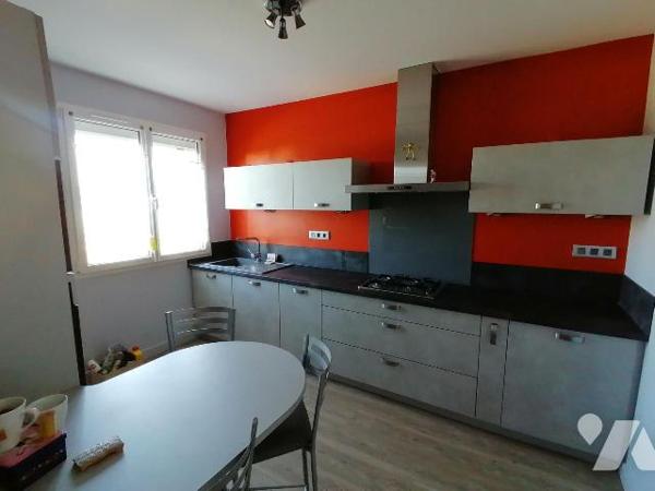 EXCLUSIVITÉ - Maison familiale 5 chambres avec grand terrain et garage camping-car à Orgères
...