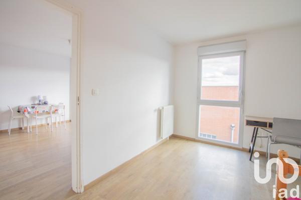 Location appartement 3 pièces 58 m² Pantin
