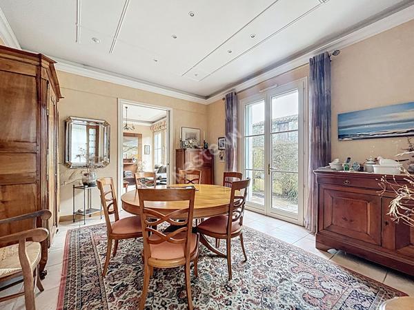 Maison de ville à vendre 9 pièces - Montaigu