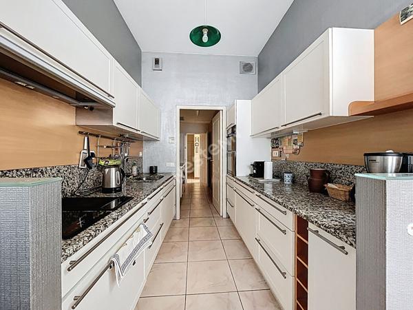 Maison de ville à vendre 9 pièces - Montaigu
