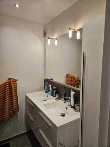 Appartement T4 - 3 chambres, balcon, garage