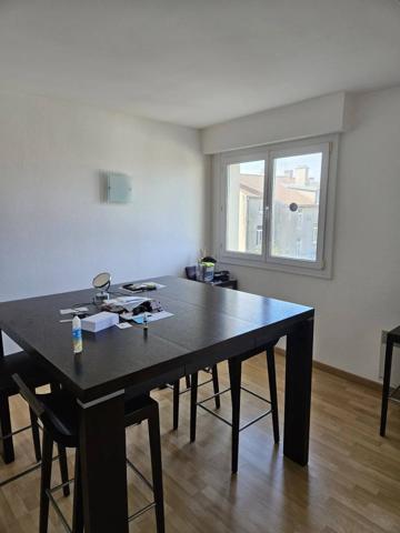 Appartement T4 - 3 chambres, balcon, garage