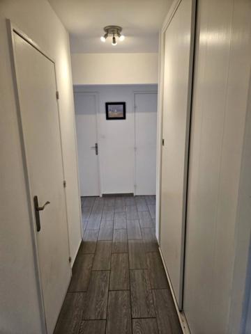 Appartement T4 - 3 chambres, balcon, garage