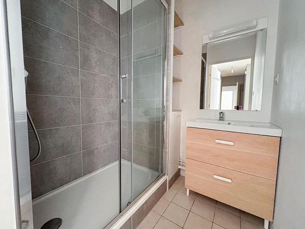 ANGERS NEY APPARTEMENT T3 AVEC TERRASSE