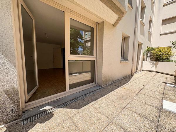 ANGERS NEY APPARTEMENT T3 AVEC TERRASSE
