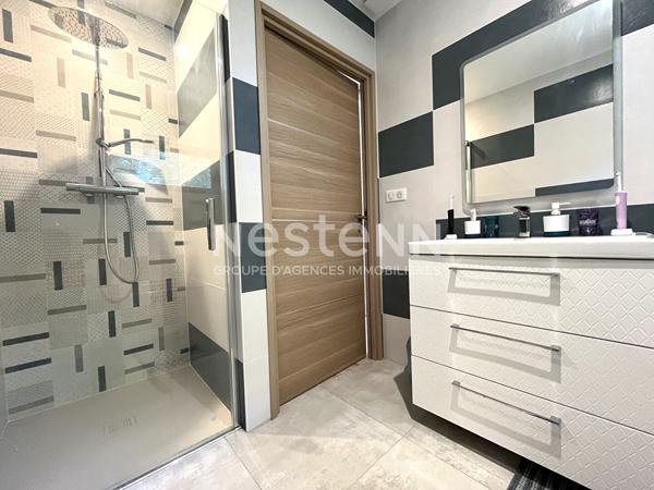 Maison à vendre - Plain pied -135 m² - 4 chambres