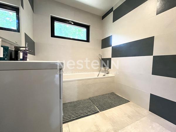 Maison à vendre - Plain pied -135 m² - 4 chambres
