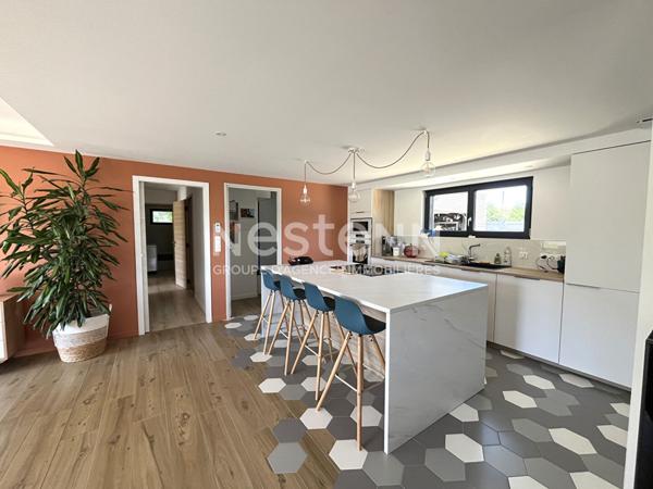Maison à vendre - Plain pied -135 m² - 4 chambres