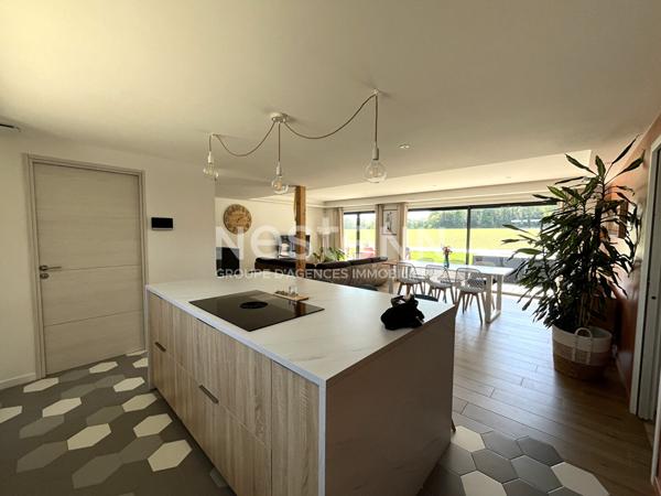 Maison à vendre - Plain pied -135 m² - 4 chambres