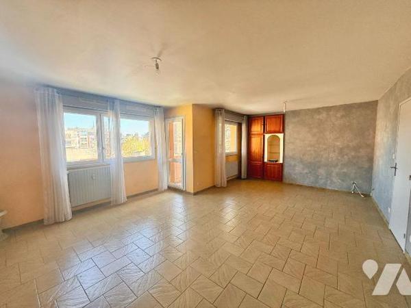 Appartement à vendre - Rouen Préfecture

Appartement lumineux situé au 2 étage d'une résidenc...