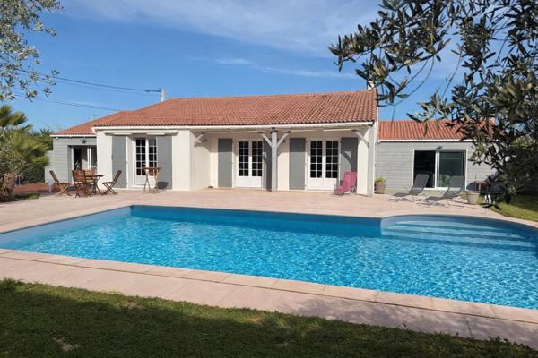 Villa de famille avec piscine chauffée, Bord de mer
