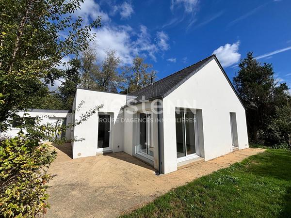 Maison de plain-pied à vendre à Elven centre ? 4 chambres ? DPE A ? Terrain de 610 m²