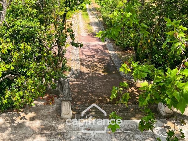 Propriete à vendre 12 pièces MARSEILLE 11EME ARRONDISSEMENT (13)