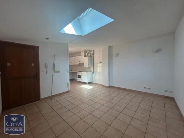 Appartement à louer 3 pièces 60m² Le Thor (84250)