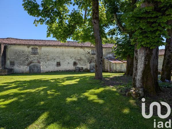 Maison à vendre 10 pièces 468 m² Louzac-Saint-André
