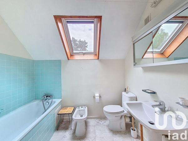 Maison à vendre 7 pièces 150 m² Le Mesnil-Saint-Denis