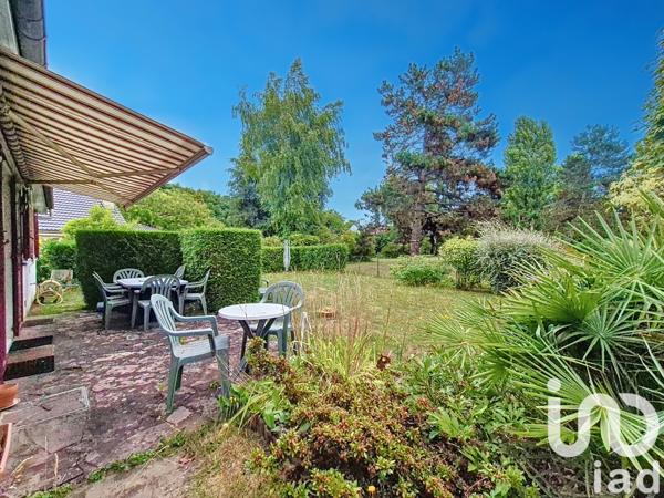 Maison à vendre 7 pièces 150 m² Le Mesnil-Saint-Denis