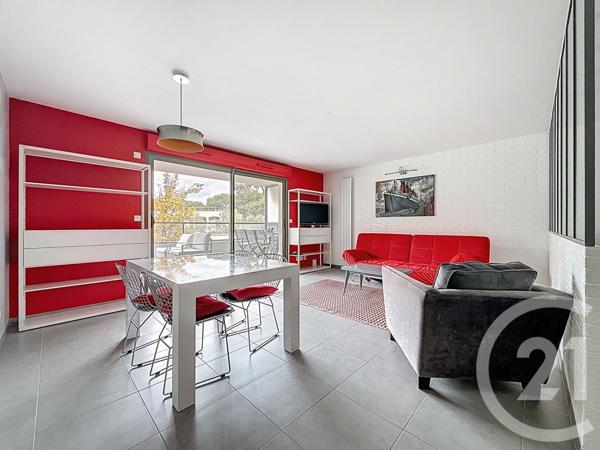 Appartement T3 à vendre  3 pièces - 66,20 m2 MARSEILLE - 13008