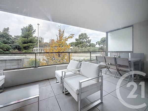 Appartement T3 à vendre  3 pièces - 66,20 m2 MARSEILLE - 13008