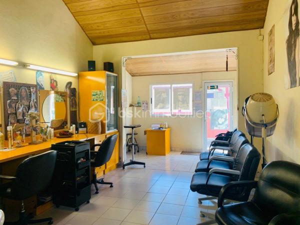 Local d'activité de 23 m²