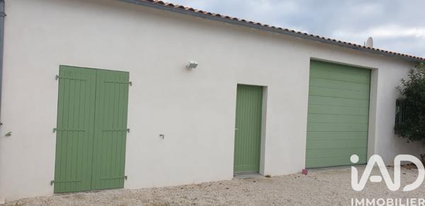 Immeuble à vendre 198 m² Loix
