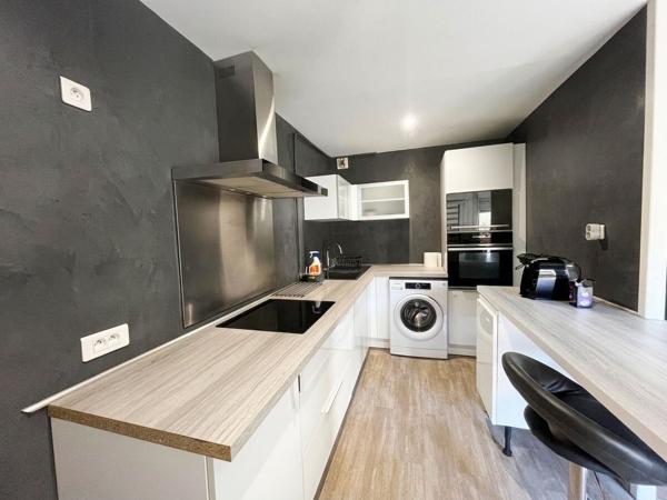 APPARTEMENT 2 PIECES - 52 m2 - PARKING, PROXIMITE PLAGE