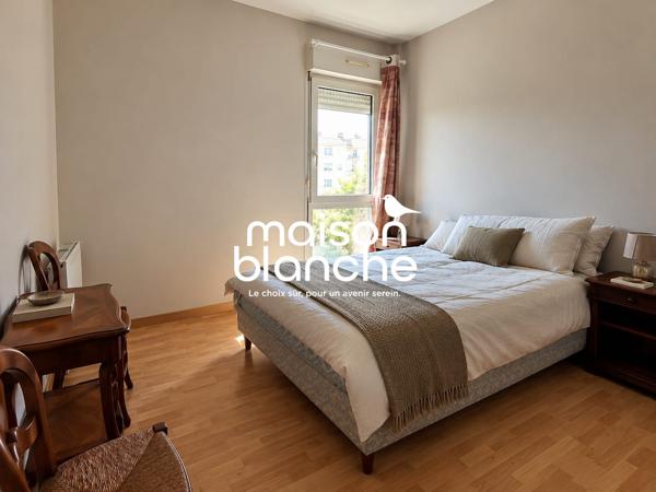 TOURS NORD -T3 AVEC BALCON,PARKING&CAVE