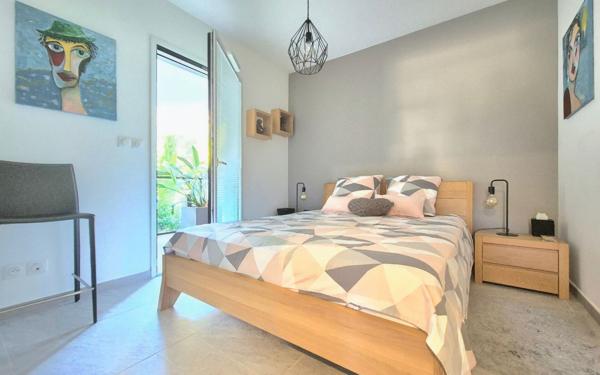 Appartement à vendre    4 pièces • 91 m2 Saint-Mandrier-sur-Mer