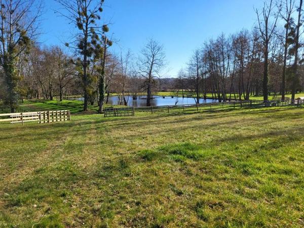 Maison à vendre |  Galgon |  10 pièces | 256 m²