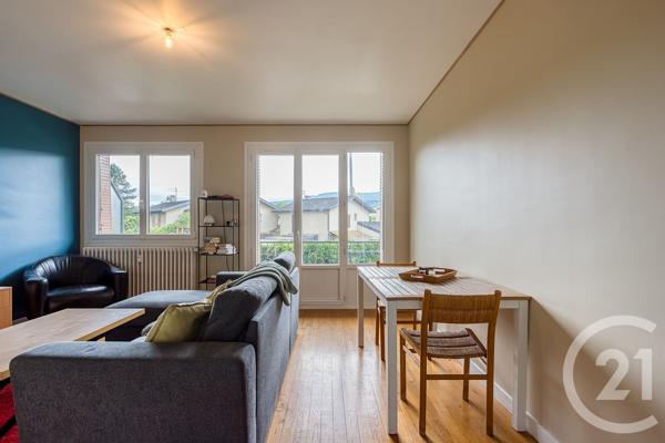 Appartement F4 à vendre  4 pièces - 92,40 m2 RUMILLY - 74