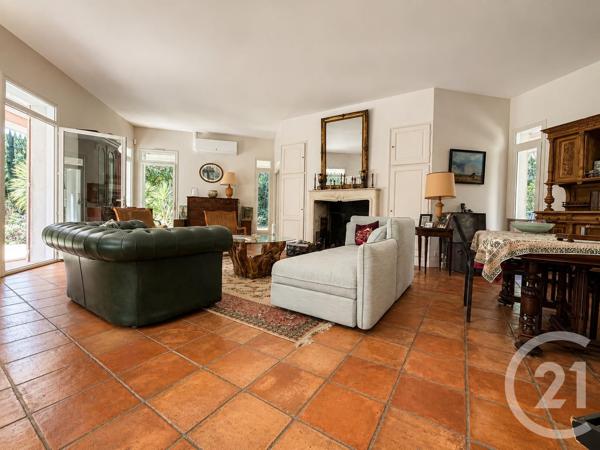 Maison à vendre  5 pièces - 160,57 m 2   SOULAC SUR MER  - 33