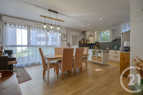 Appartement T3 à vendre  3 pièces - 73,82 m2 RUMILLY - 74