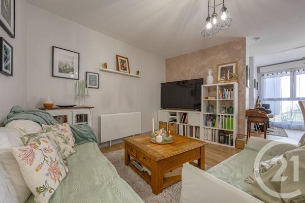 Appartement T3 à vendre  3 pièces - 73,82 m2 RUMILLY - 74