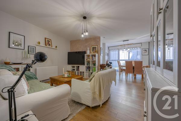 Appartement T3 à vendre  3 pièces - 73,82 m2 RUMILLY - 74